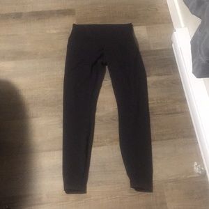 Black lulu lemon leggings